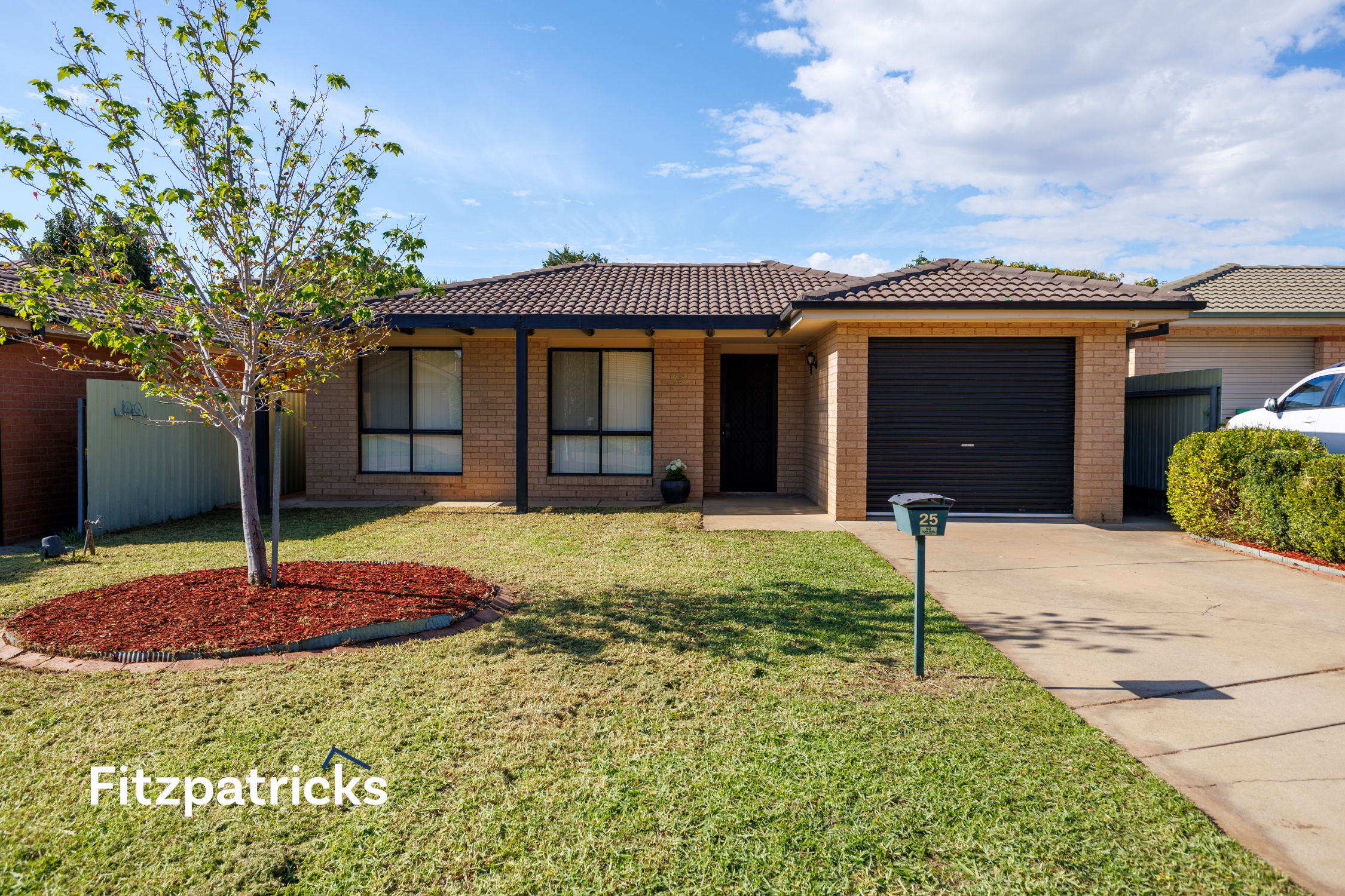 25 GIRRAWEEN MEWS, Glenfield Park NSW 2650 - Image 1