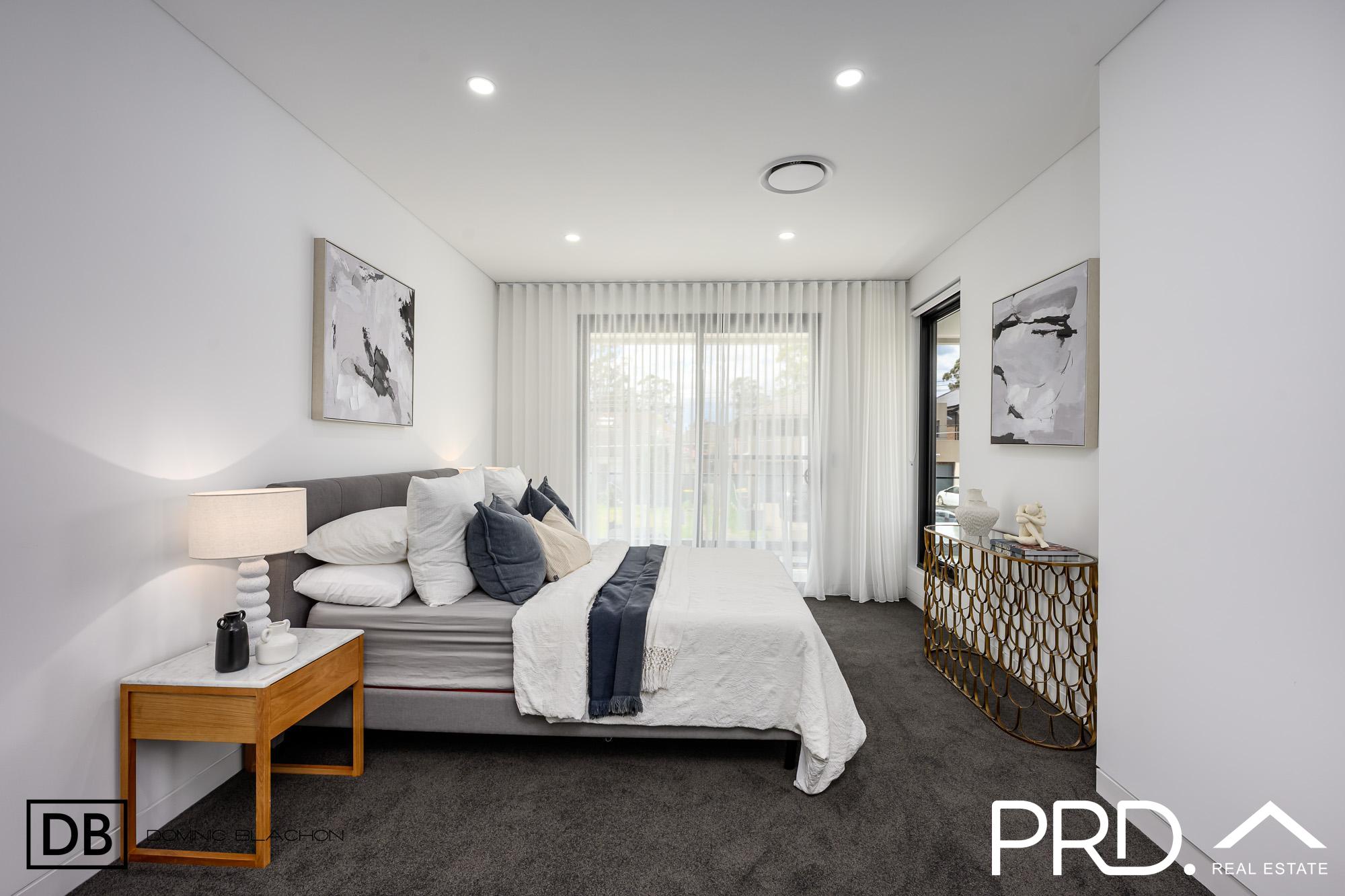 4-bedroom unit at 6 Tyalgum Avenue, Panania, NSW 2213, Canterbury-Bankstown, New South Wales