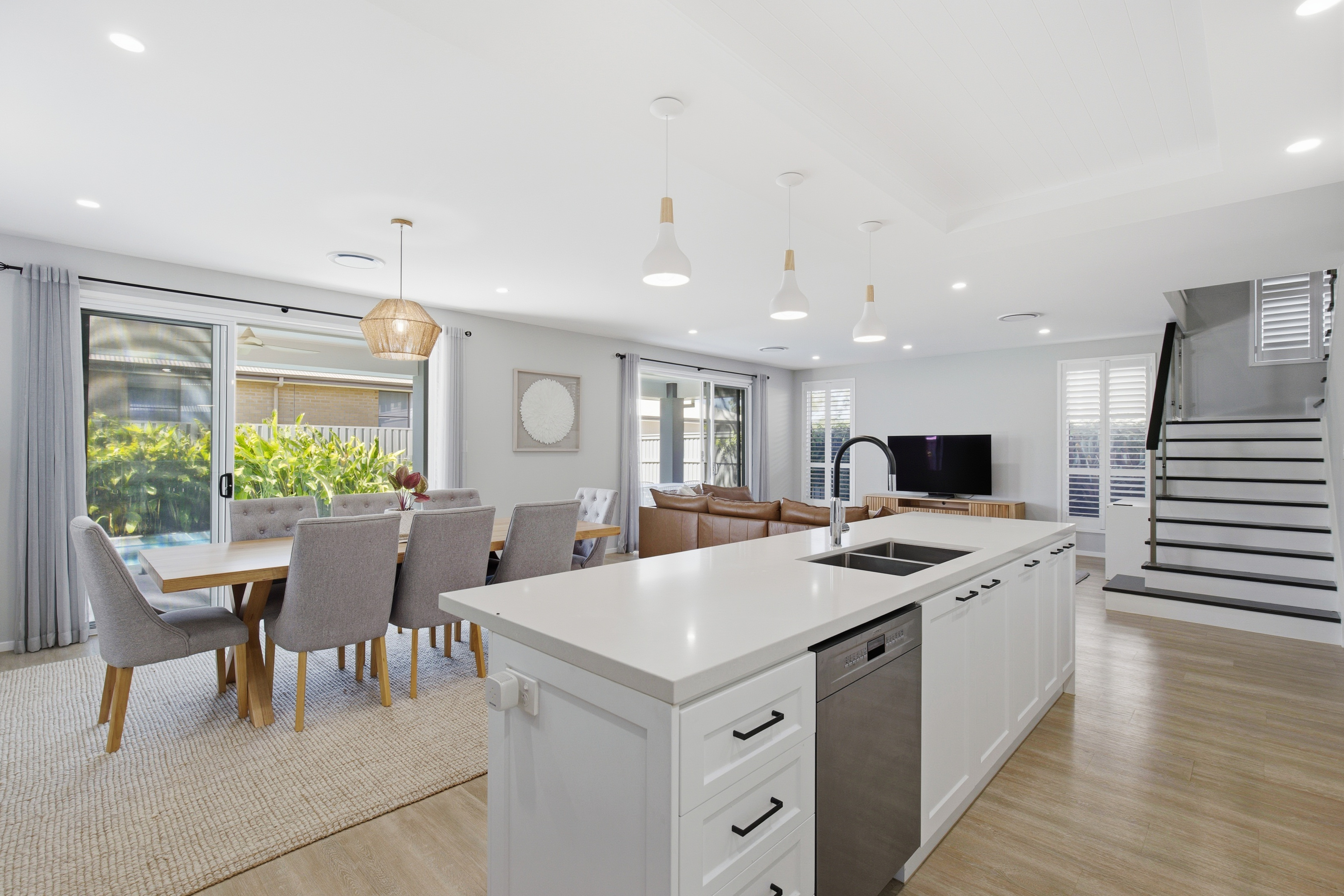 10 Honeysuckle Crescent, Bridgeman Downs, Qld, 4035 - Image 9