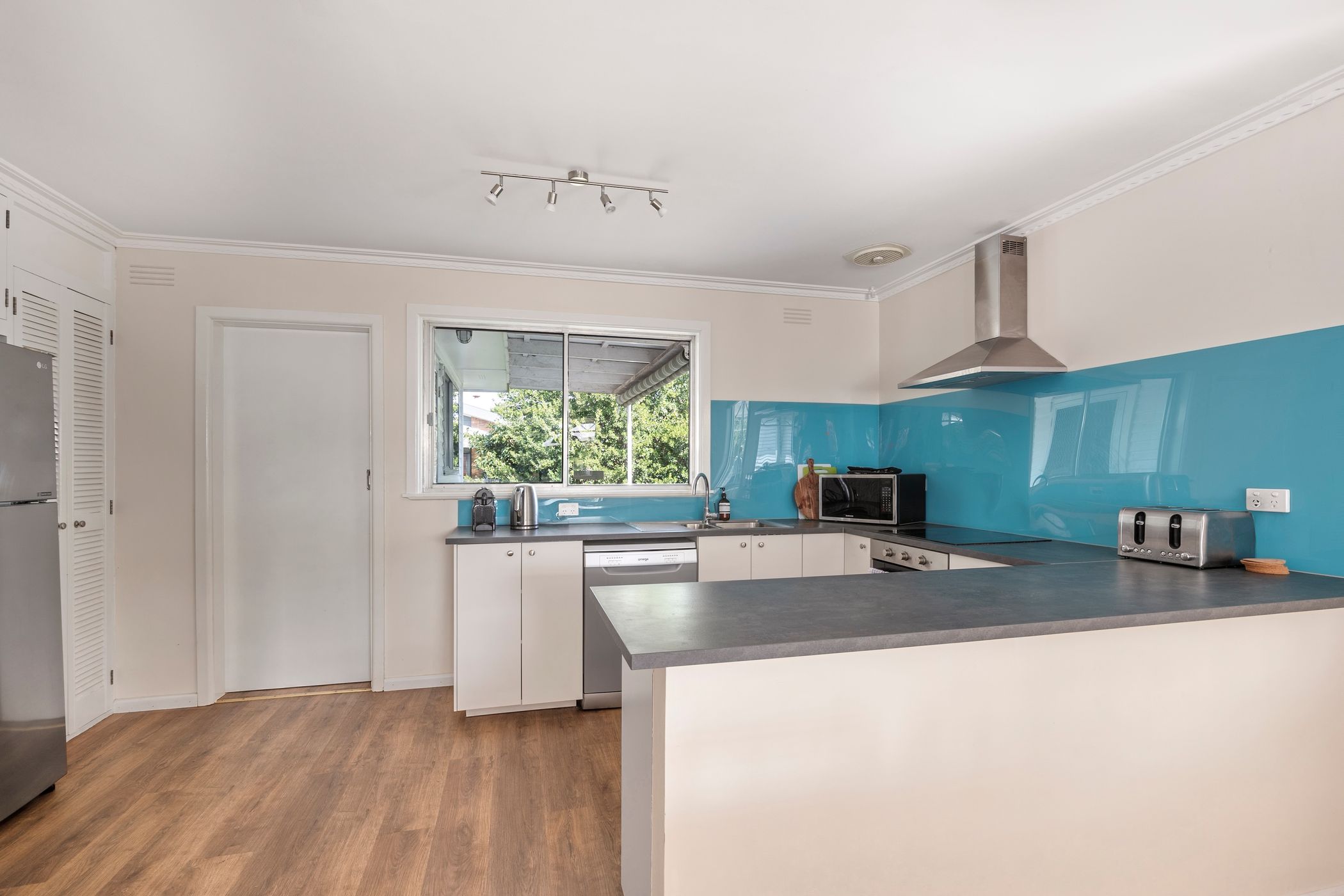 54 POWELL STREET WEST, Ocean Grove VIC 3226 - Image 4