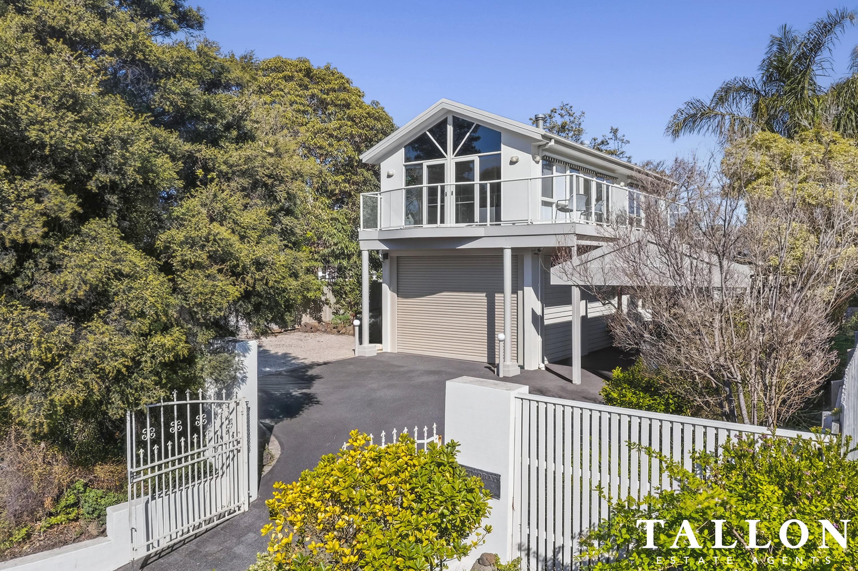 84 Canadian Bay Road, Mount Eliza, VIC 3930 - Image 2