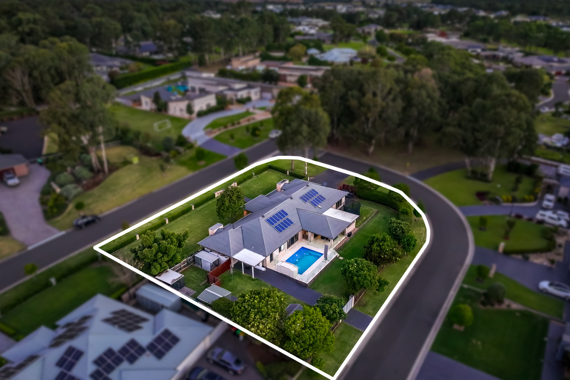 5-bedroom house at 22 Twin Creeks Drive, Luddenham, NSW 2745, Liverpool, New South Wales