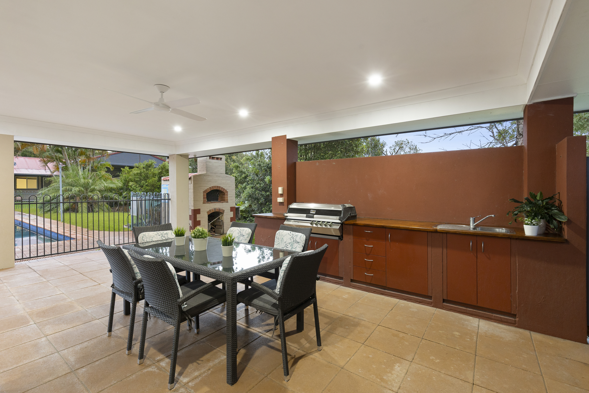 9 RIVERSDALE ROAD, Oxenford QLD 4210 - Image 6