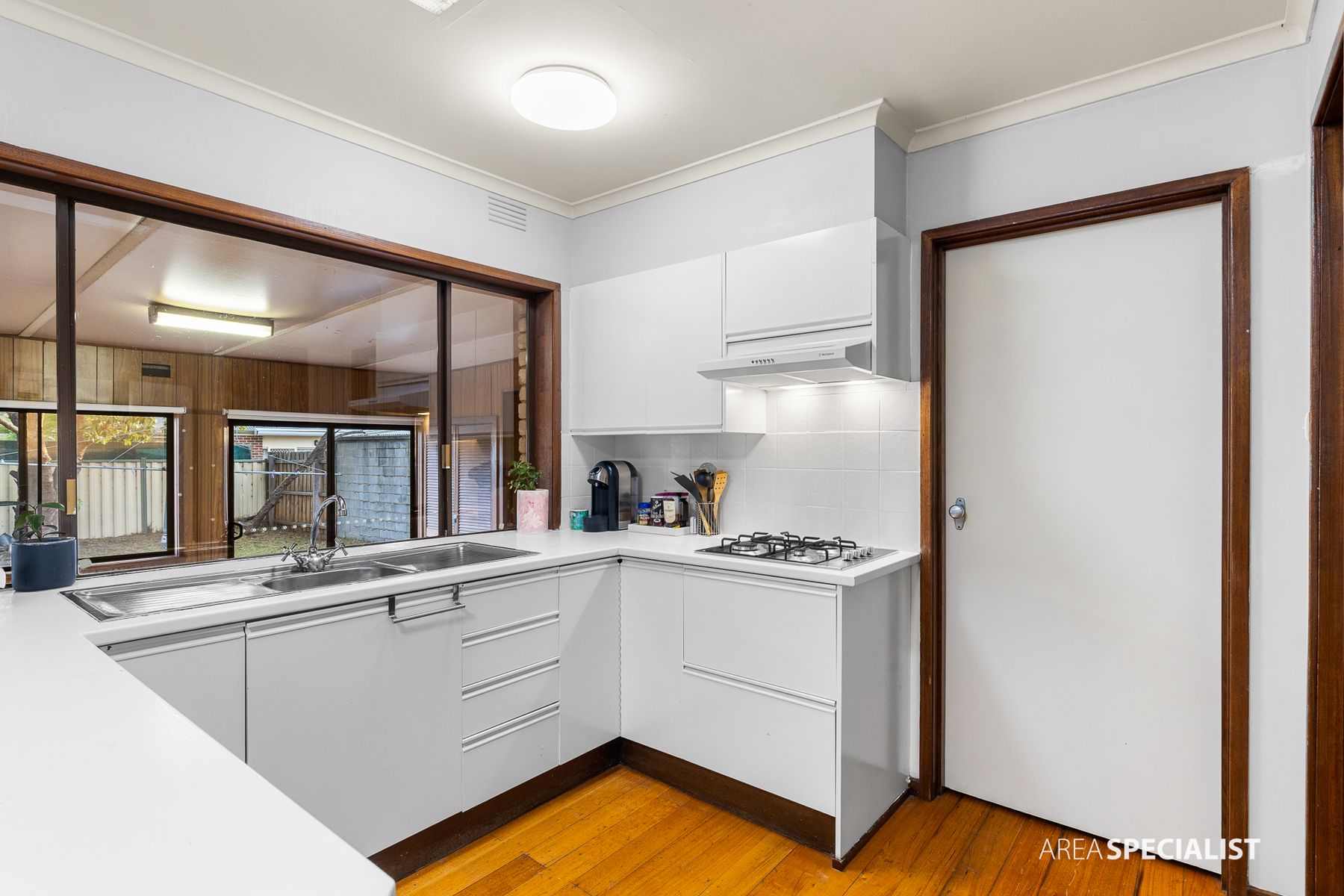 8 HAFEY CRESCENT, Hoppers Crossing VIC 3029 - Image 5