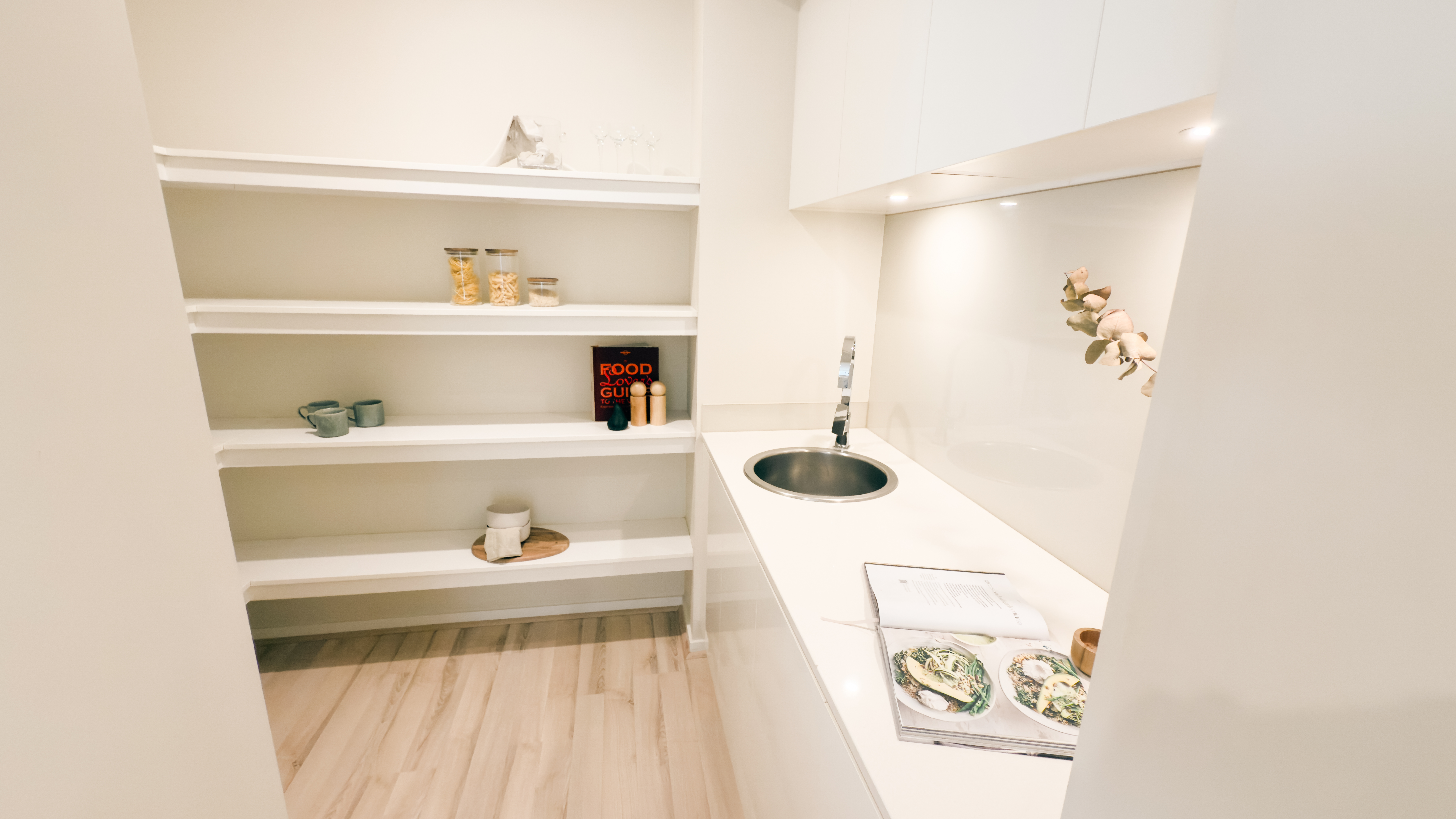 13 Bridgewater Crs, Redland Bay, Qld, 4165 - Image 5