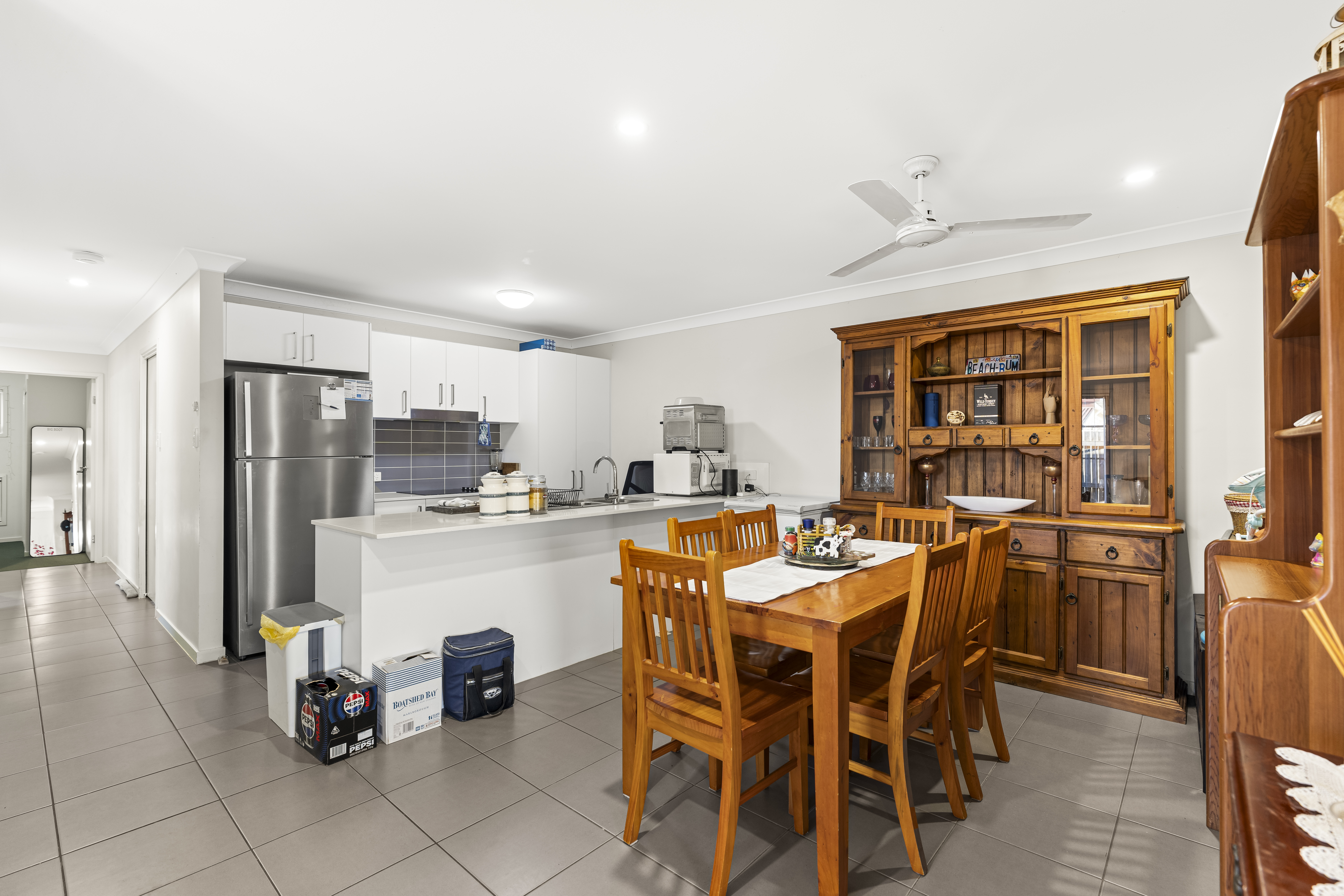 6-bedroom unit at 81 Cambooya Street, Drayton, QLD 4350, Toowoomba, Queensland