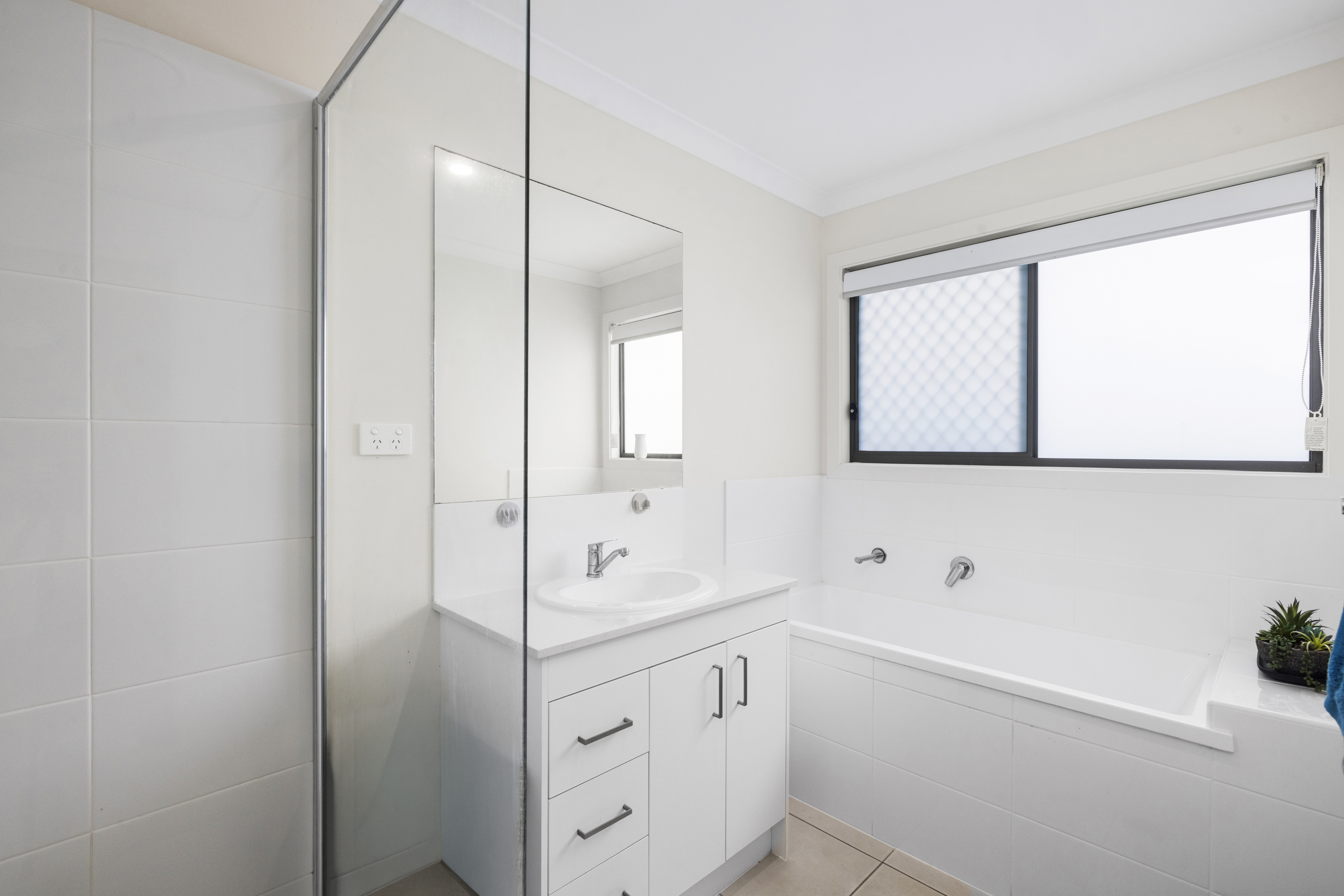 4-bedroom house at 20 MCLEOD STREET, Cleveland QLD 4163, Redland, Queensland