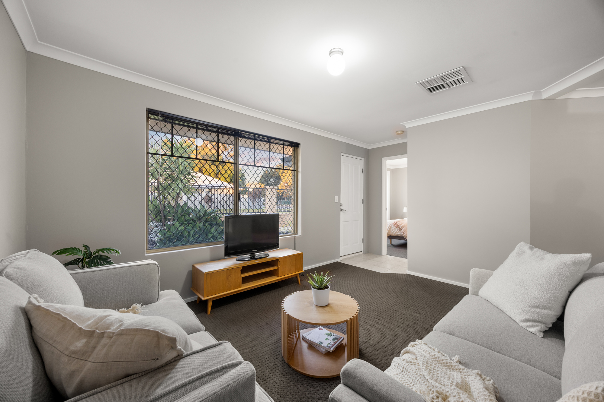 2 LANGHAM GARDENS, Wilson WA 6107 - Image 4