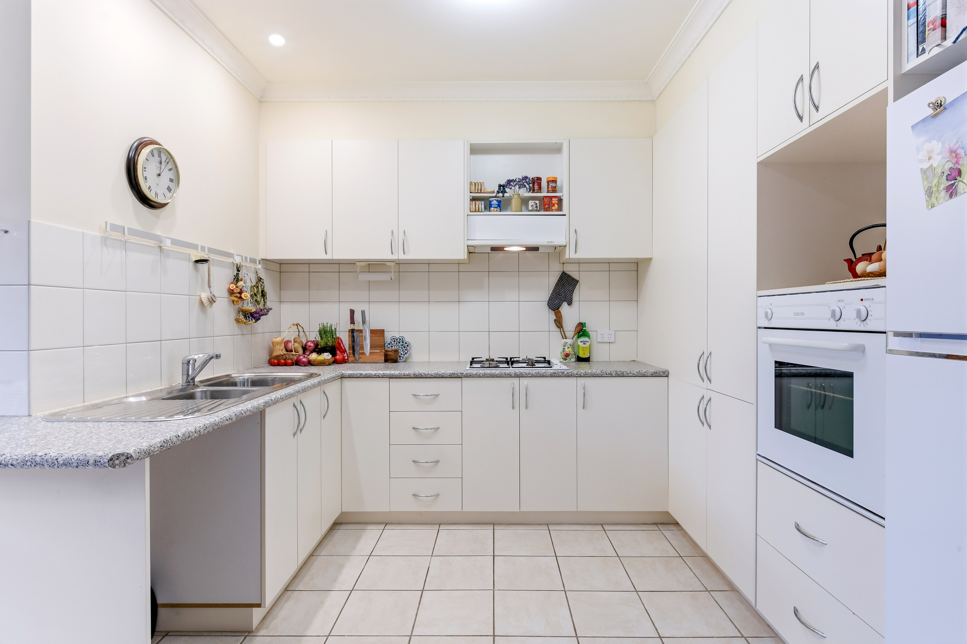 4 12 VICTORIA STREET, BOX HILL VIC 3128 - Image 4
