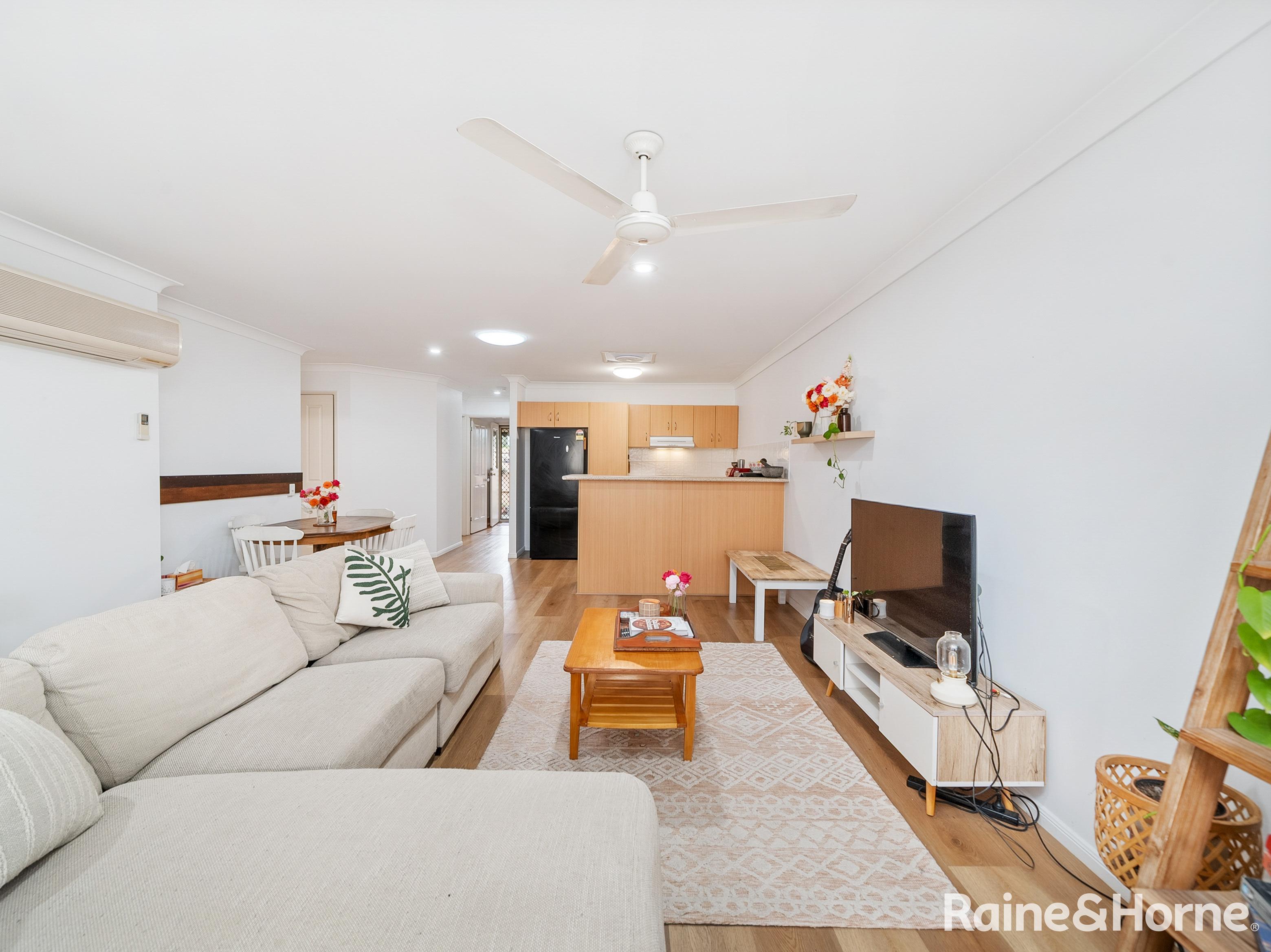 2/154 Albany Creek Road, Aspley, QLD 4034 - Image 2