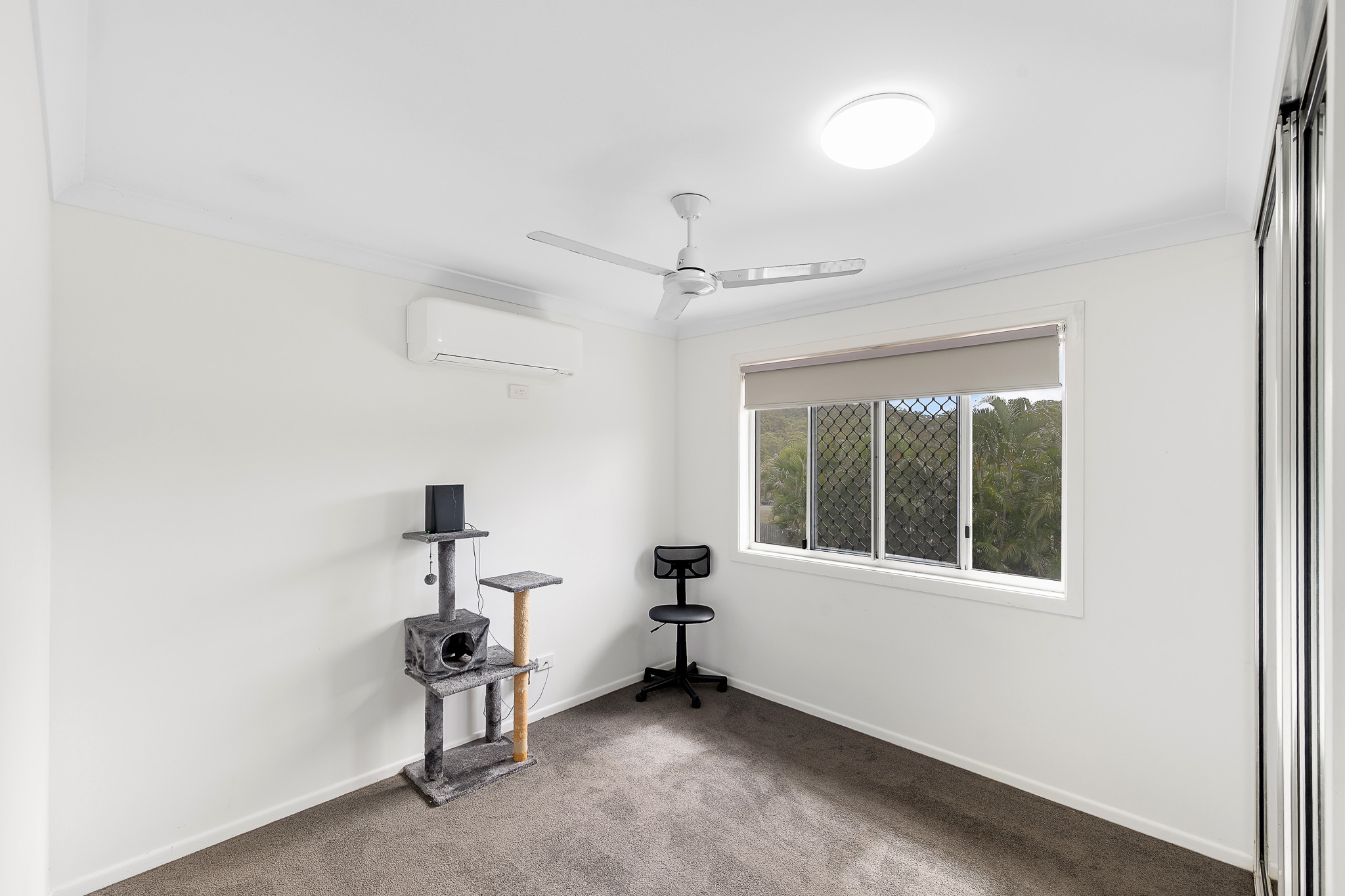 5 DOLPHIN TERRACE, South Gladstone QLD 4680 - Image 10