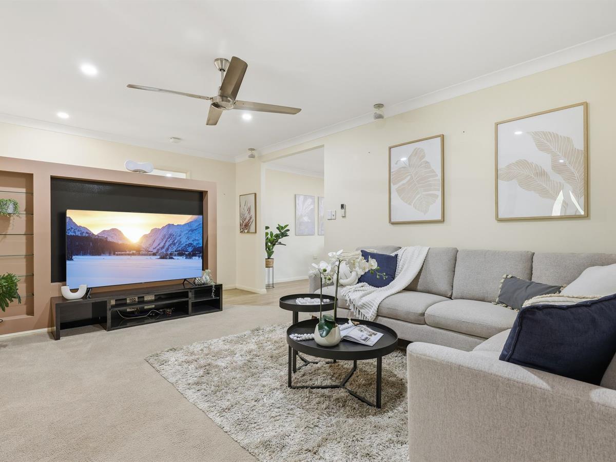 12 William Hickey Street, Redlynch, QLD 4870 - Image 1