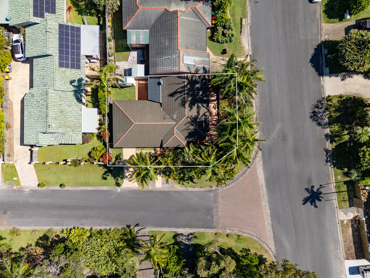 3-bedroom unit at 1/2 Hazelwood Close, Suffolk Park, NSW 2481, Byron, New South Wales