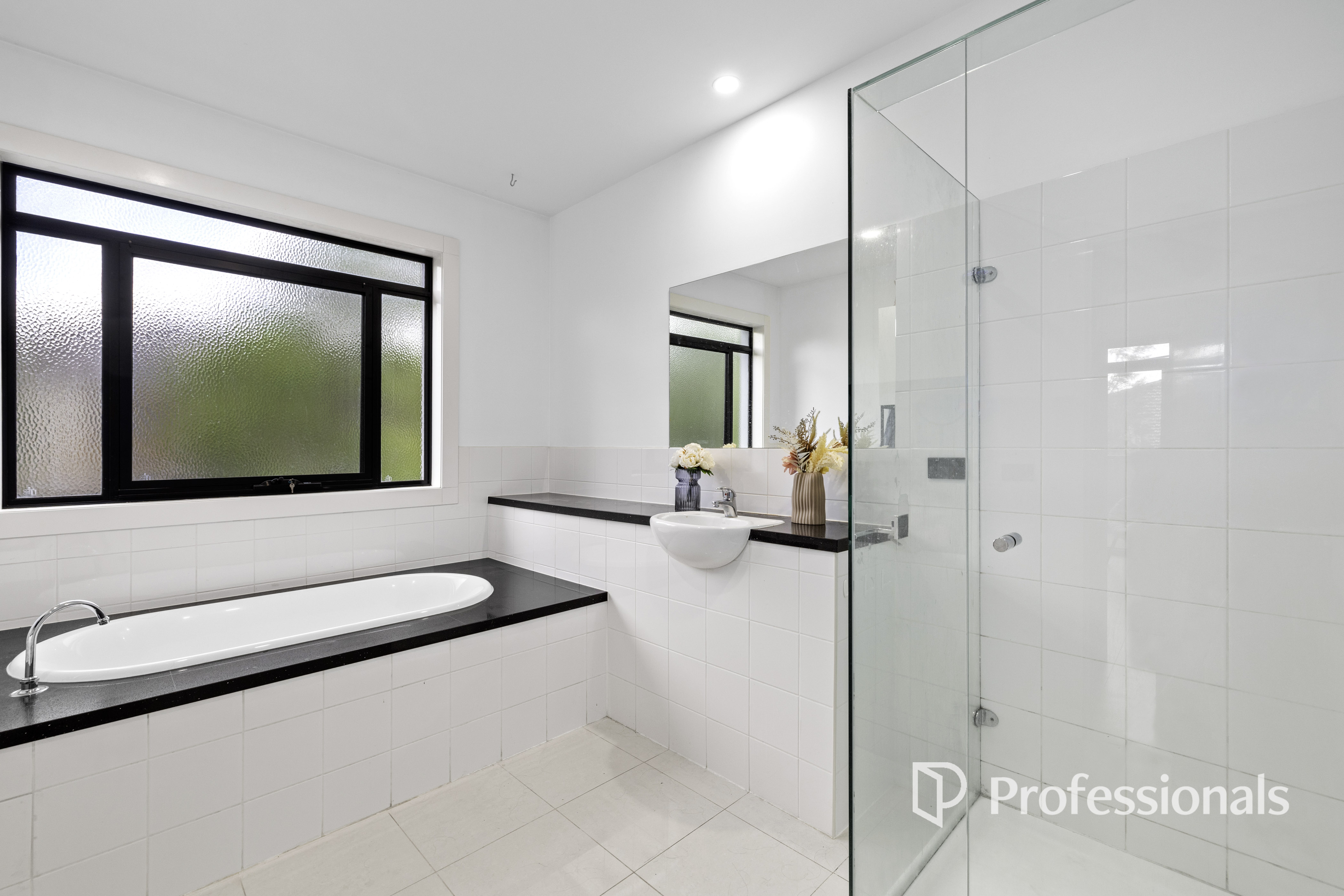 5-bedroom house at 10 Mulsanne Lane, Bentleigh East, VIC 3165, Glen Eira, Victoria