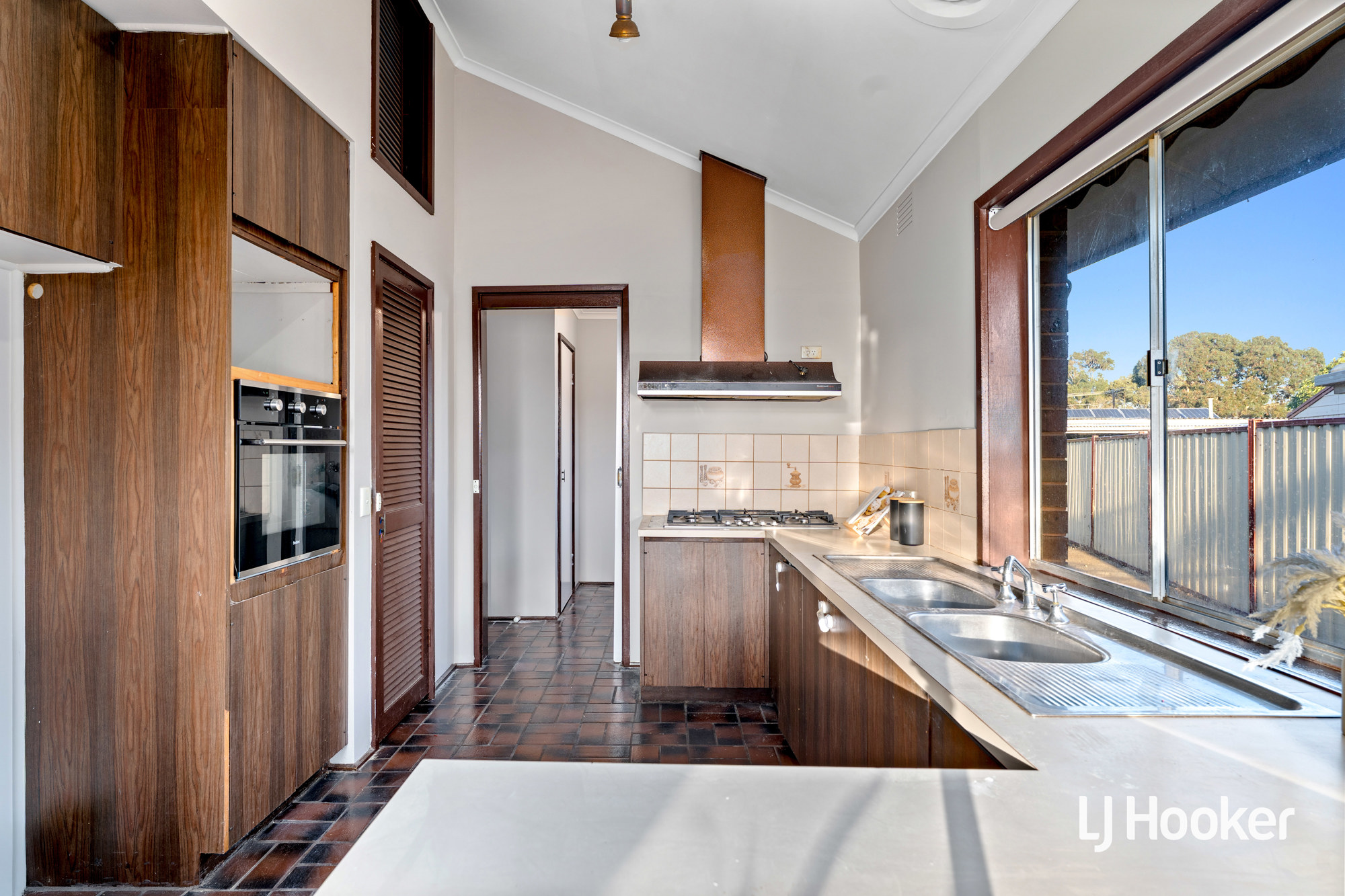 42 BAGGOTT DRIVE, Hoppers Crossing VIC 3029 - Image 5