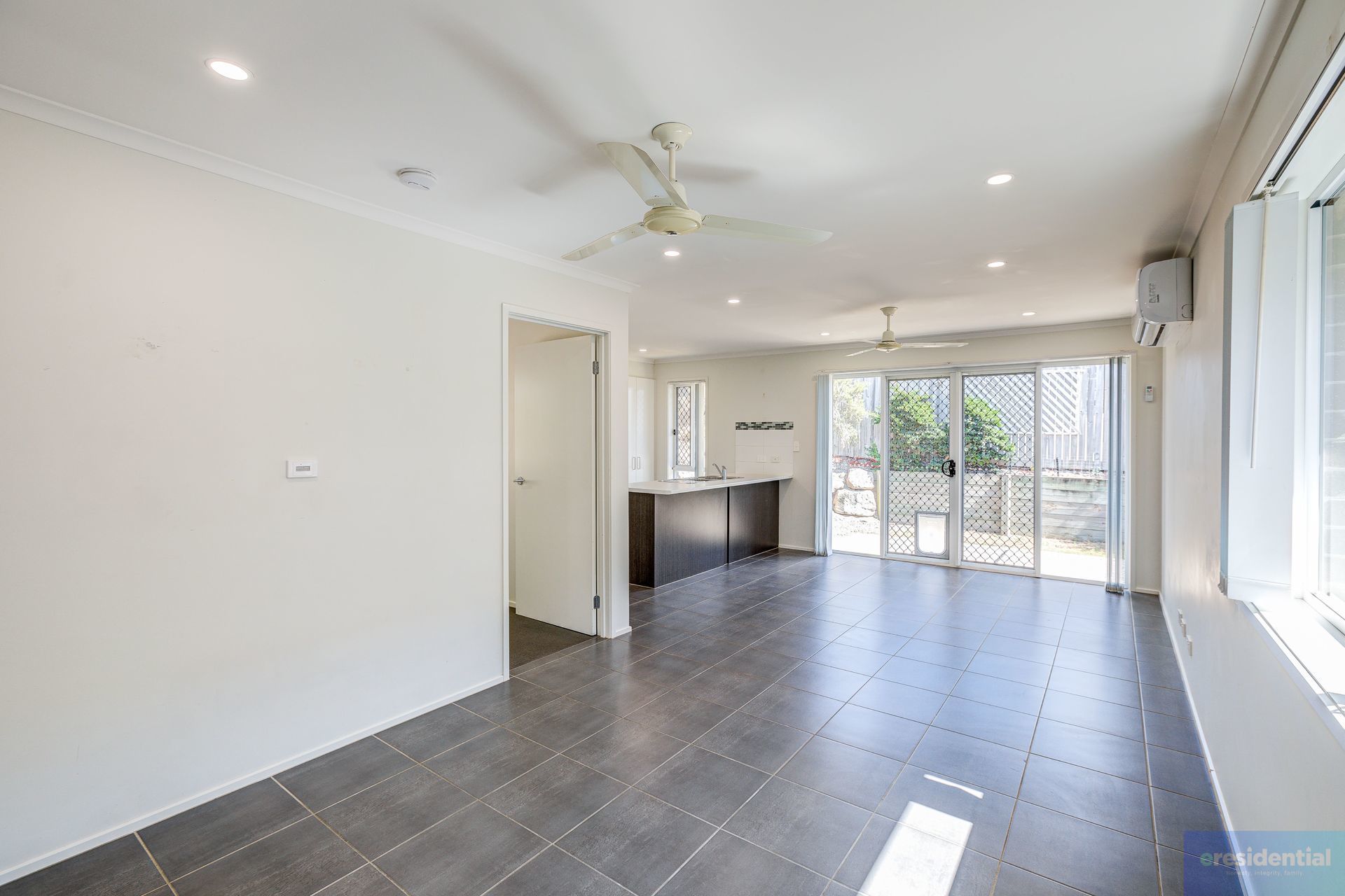 Alberi 201 2 9 Babich Court, Holmview QLD 4207 - Image 3